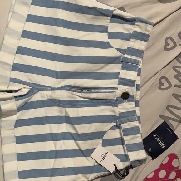 Forever21 short - Picture 1 of 2